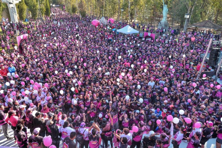 Histórica participación de duranguenses en “Marea Rosa 2023”; con 9 mil 500 asistentes se superó la meta