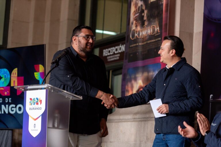Gobierno de Esteban sigue cumpliendo en empleo; llegan producciones audiovisuales y contratan a duranguenses