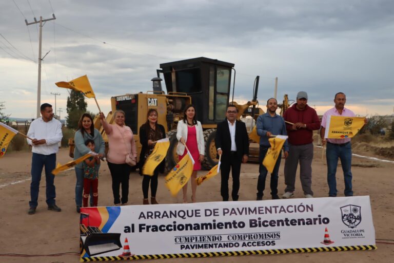 ¡Cumpliendo compromisos, pavimentando accesos!