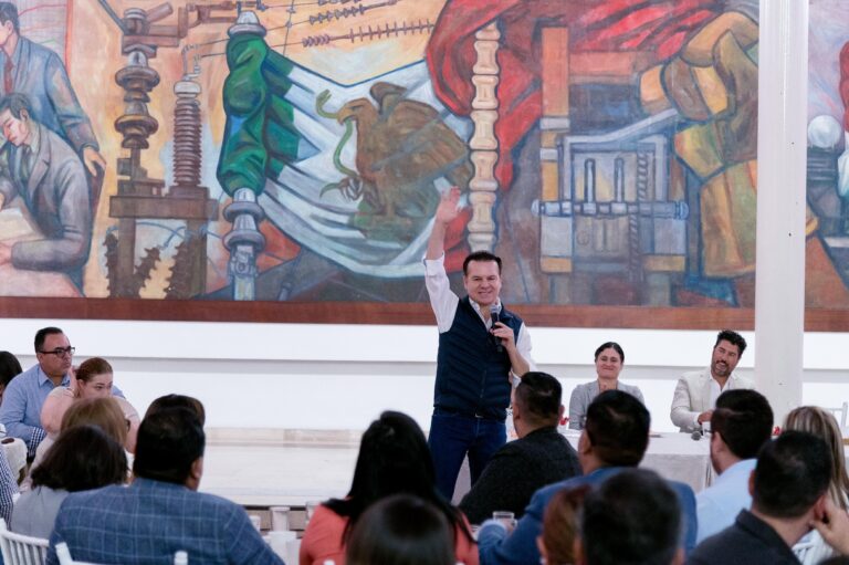 Esteban Villegas se reúne con personal del Sector Salud y reafirma su compromiso de dar atención médica digna y de calidad en Durango