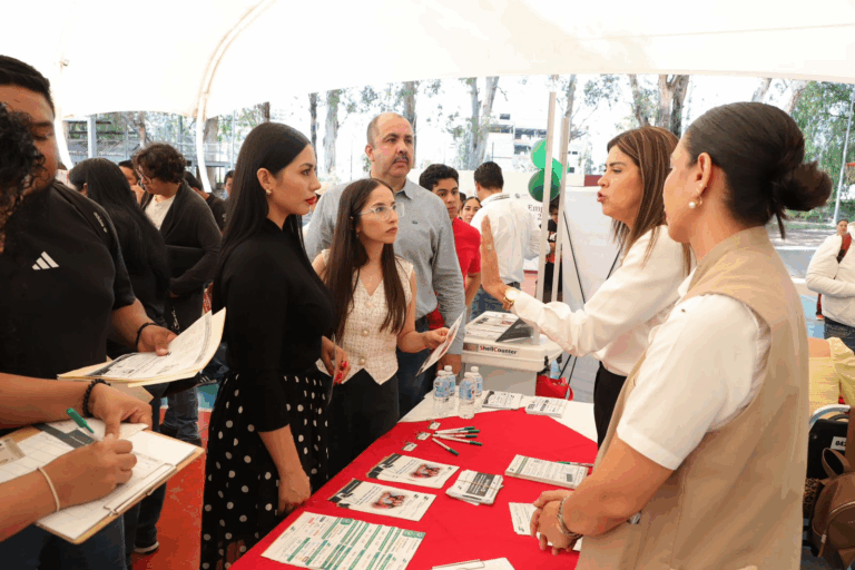 Gobierno del Estado ofrece 1,500 vacantes en la Feria del Empleo 2025 en Durango y Gómez Palacio