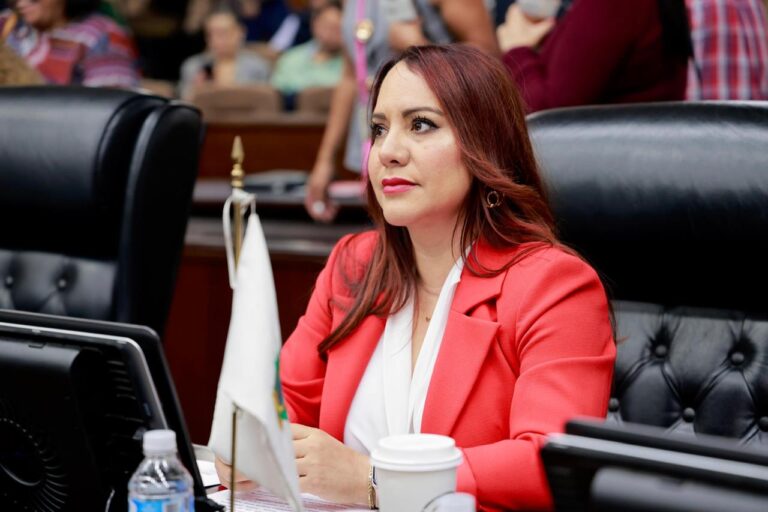 SANDRA AMAYA IMPULSA EN TRIBUNA UNA REFORMA JUSTA A FAVOR DE LOS PRODUCTORES DE MEZCAL