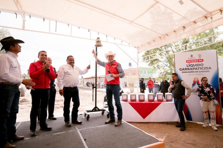 Más de 21 MDP en obras y acciones para Guadalupe Victoria: Esteban inicia pavimentación hidráulica en Calixto Contreras