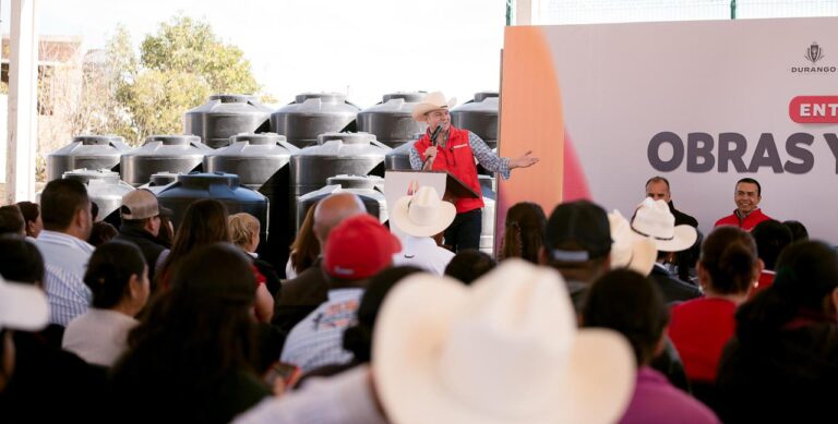 Esteban Villegas lleva apoyos para mejorar vivienda, agua y seguridad en Coneto de Comonfort