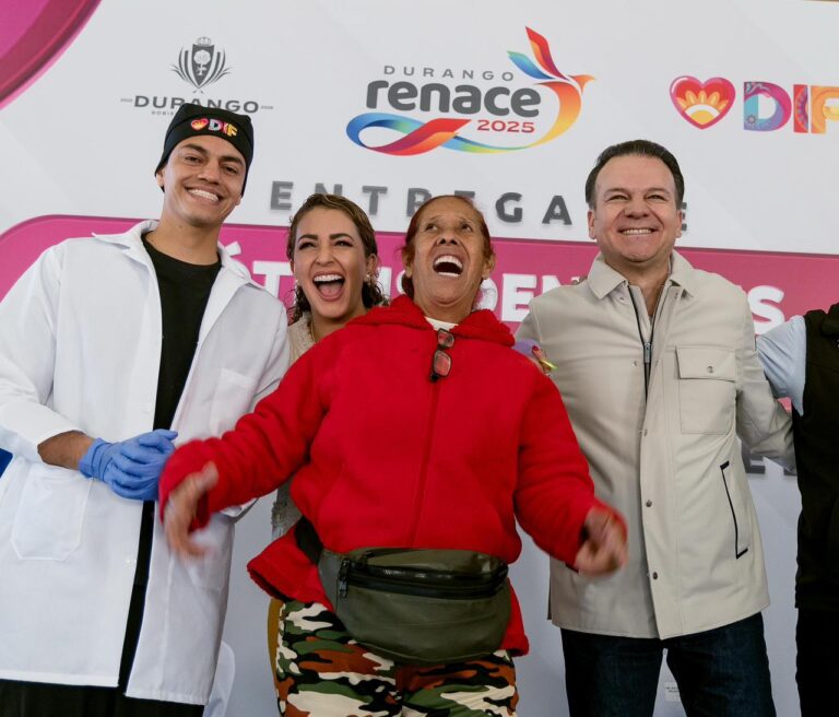 Con placas dentales gratuitas, Marisol y Esteban devuelven la sonrisa y mejoran la calidad de vida de adultos mayores