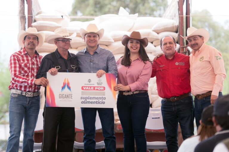 Gobernador Esteban entrega 130 toneladas de suplemento alimenticio a productores de Nuevo Ideal